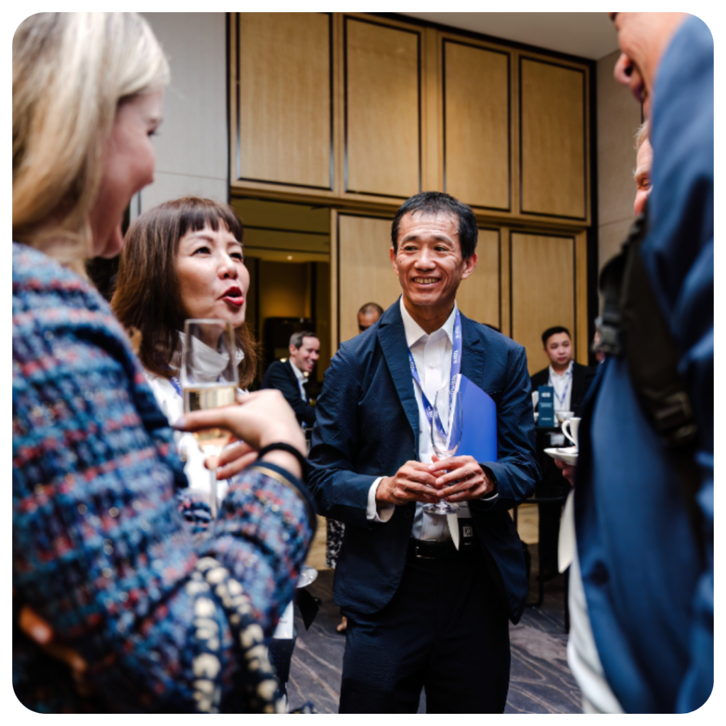Clients networking at the Pension Bridge Alternatives APAC 