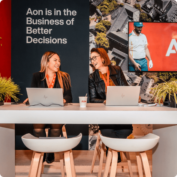 Women discussing at the European Captive Forum 2023 