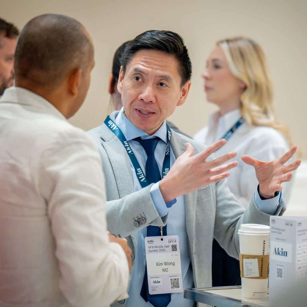 Sponsors building relationship at the HFM Middle East Summit